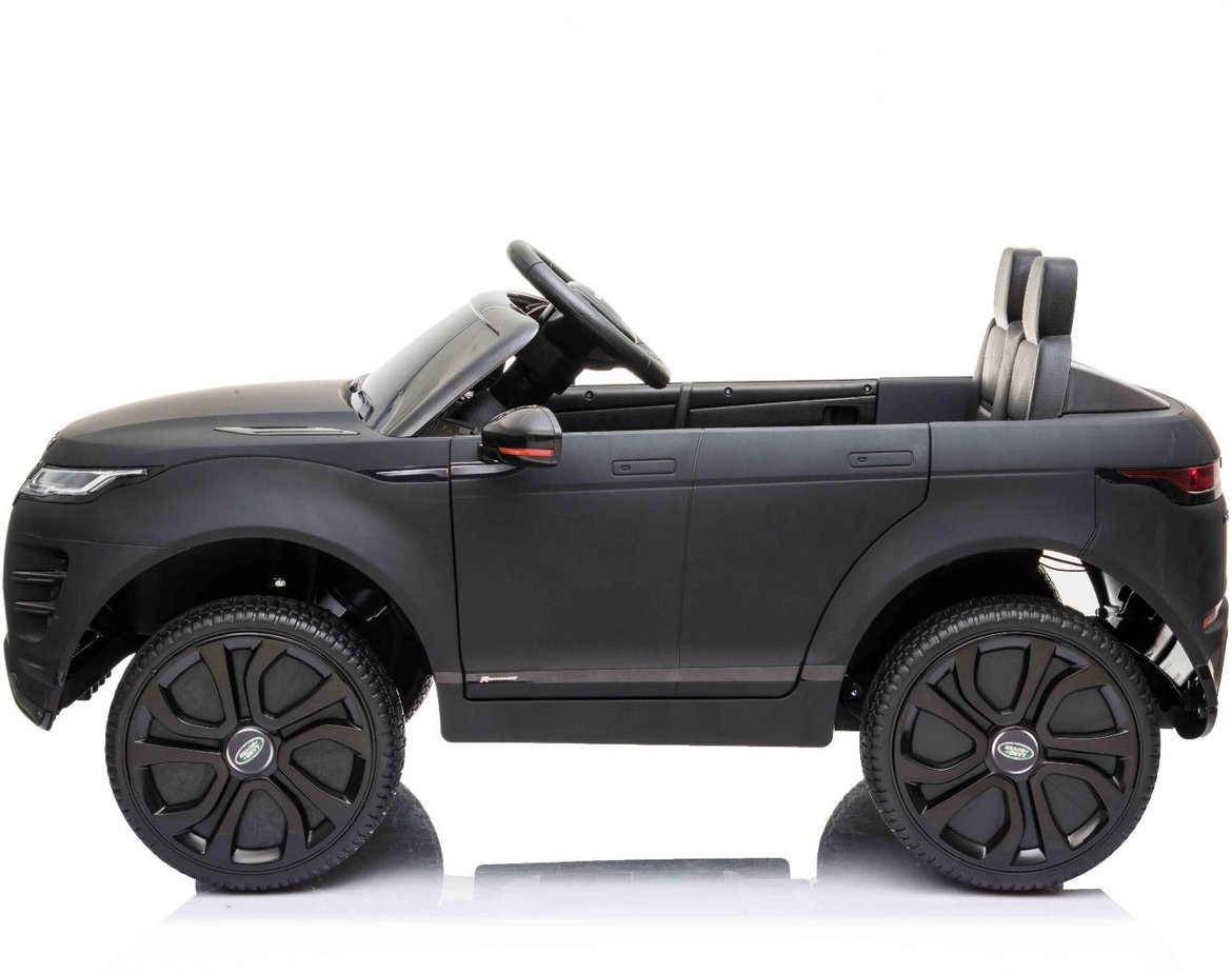 matt black range rover Evoque