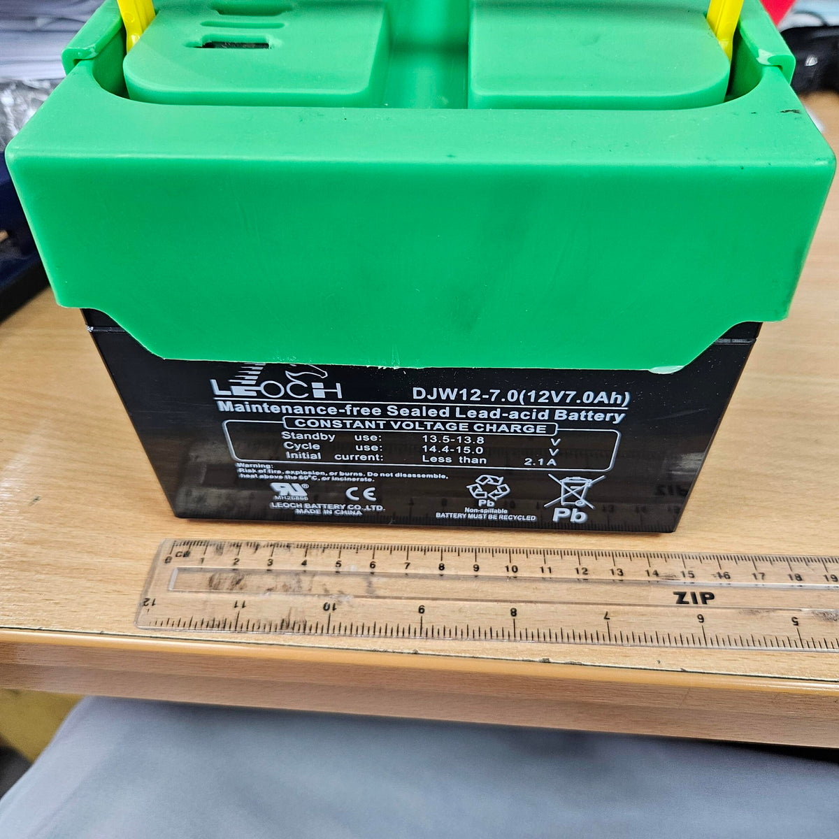 2 x 12v 7ah batteries
