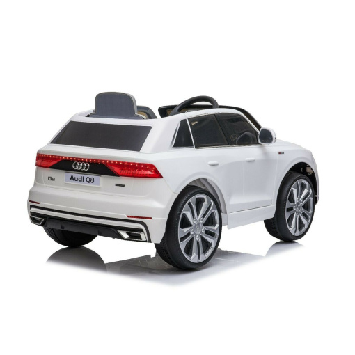 AUDI Q8 KIDS CAR WHITE 6