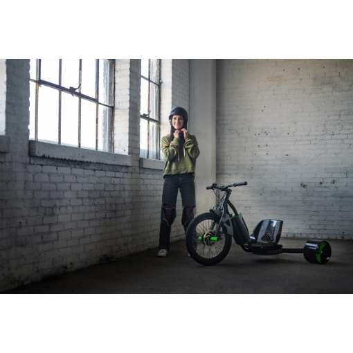 Lifestyle_17103_EGreenMachine_19