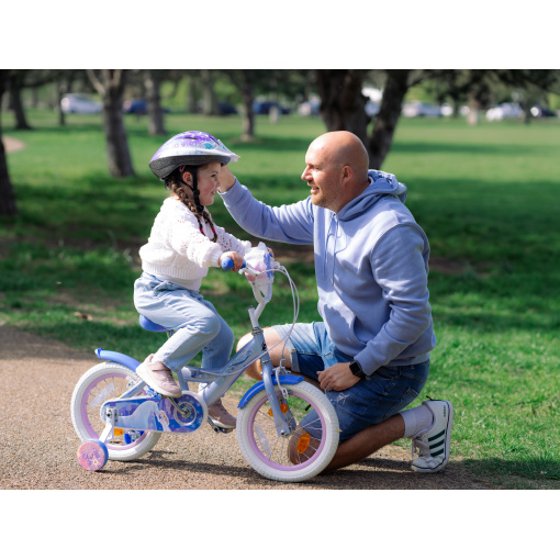 Here are 12 SEO-optimized image titles specifically for the Frozen Helmet, incorporating various relevant keywords: frozen-elsa-anna-kids-helmet-purple